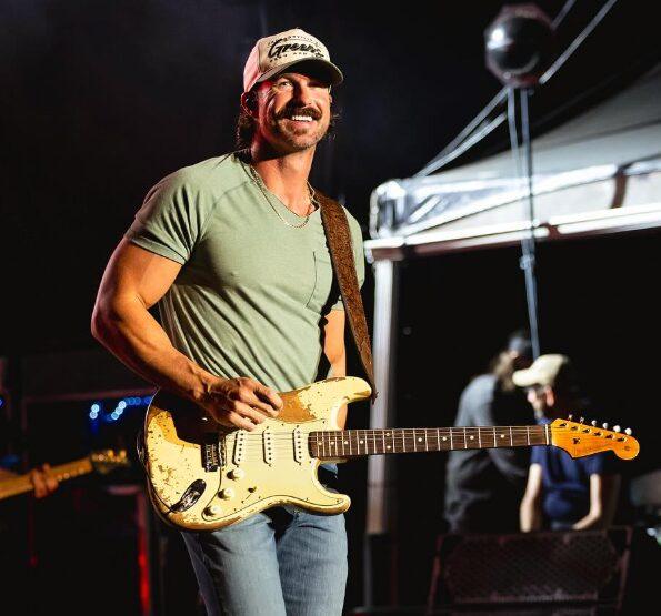 Riley Green Net Worth: Personal Life, Age and career